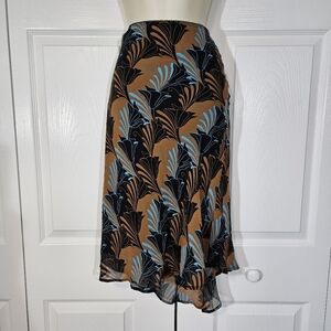 Elegant Black and Tan Patterned Skirt